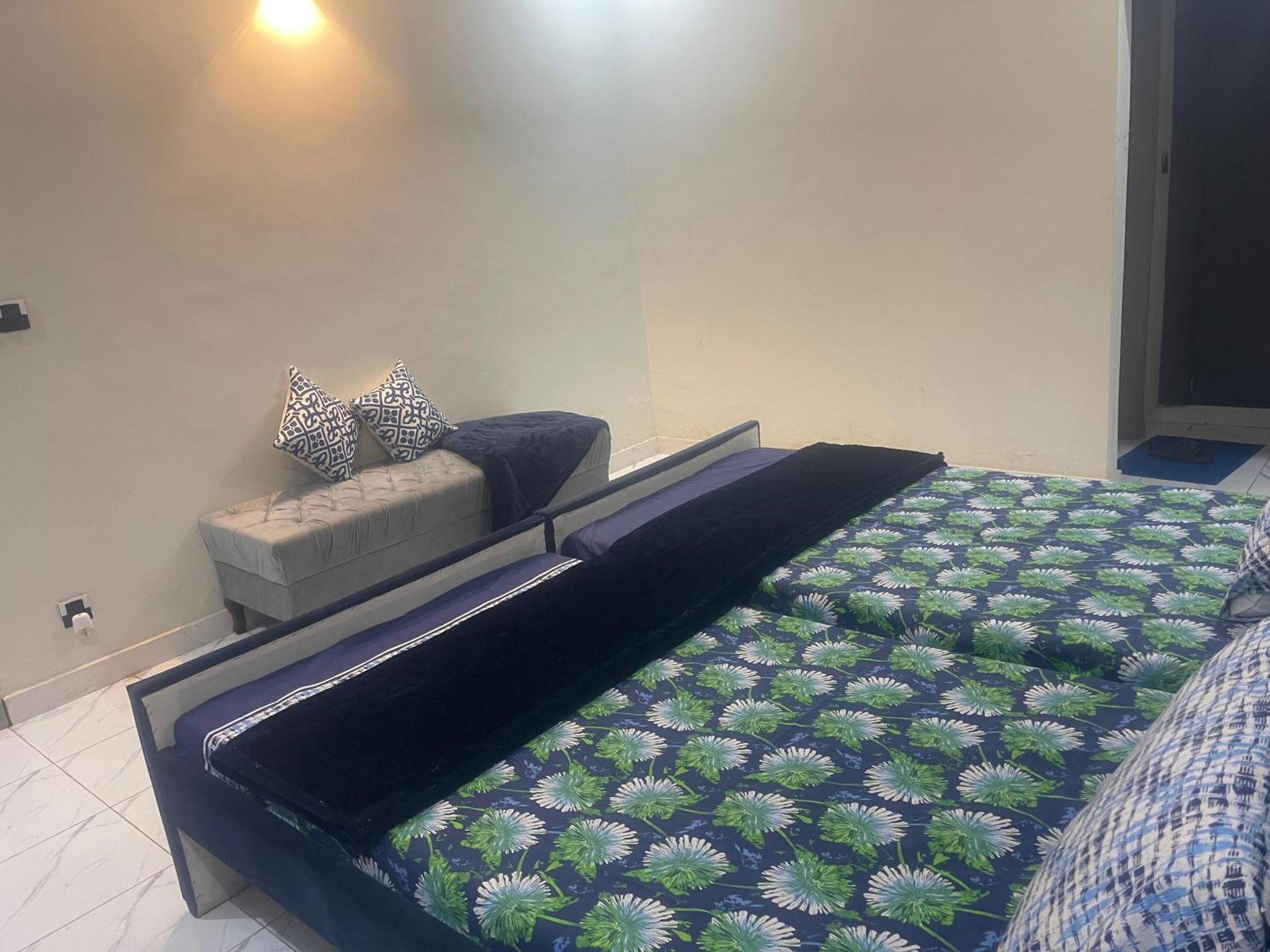 Velvet Vibes Villa Near Islamabad Airport Dhok Sandemar Dış mekan fotoğraf